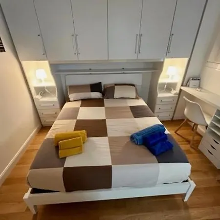 Appartement The Small White House In *